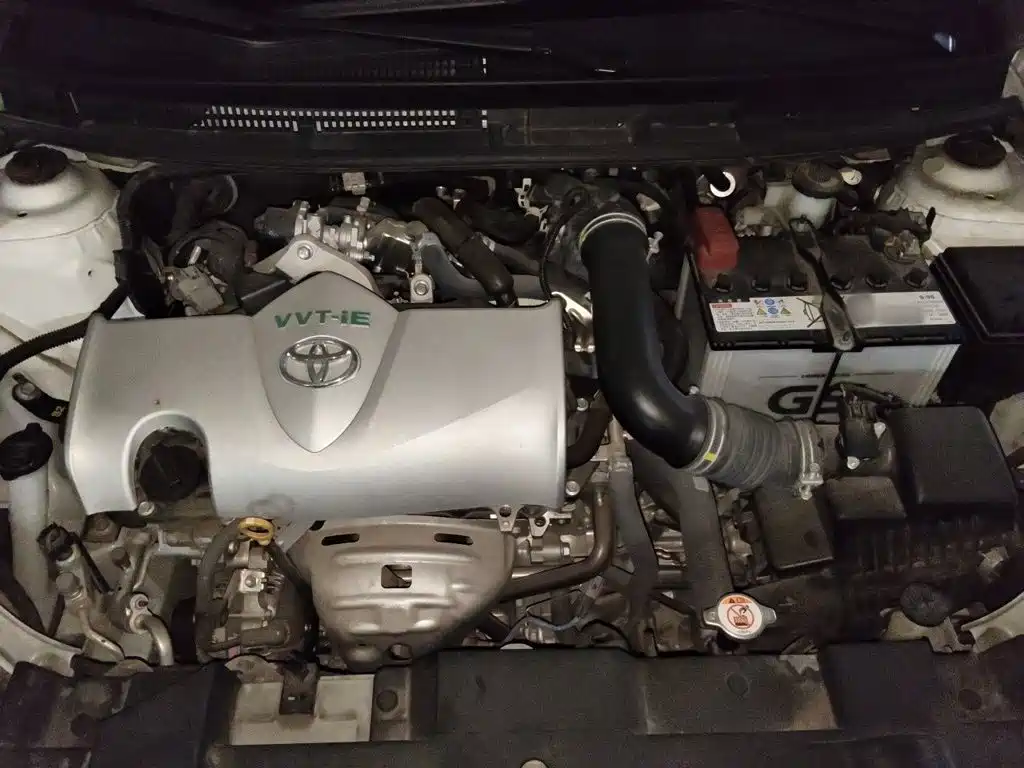 Toyota Yaris L 2021 — фото 11