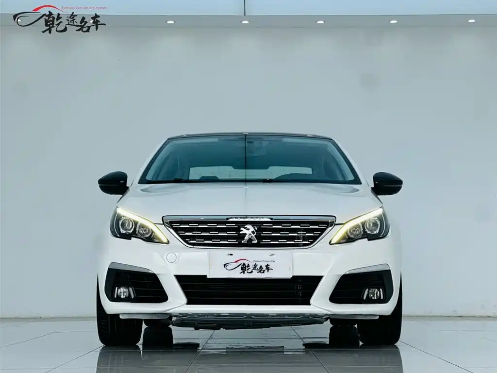 Peugeot 308 2017 — фото 2