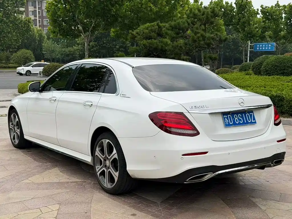 Mercedes-Benz E-Class 2016