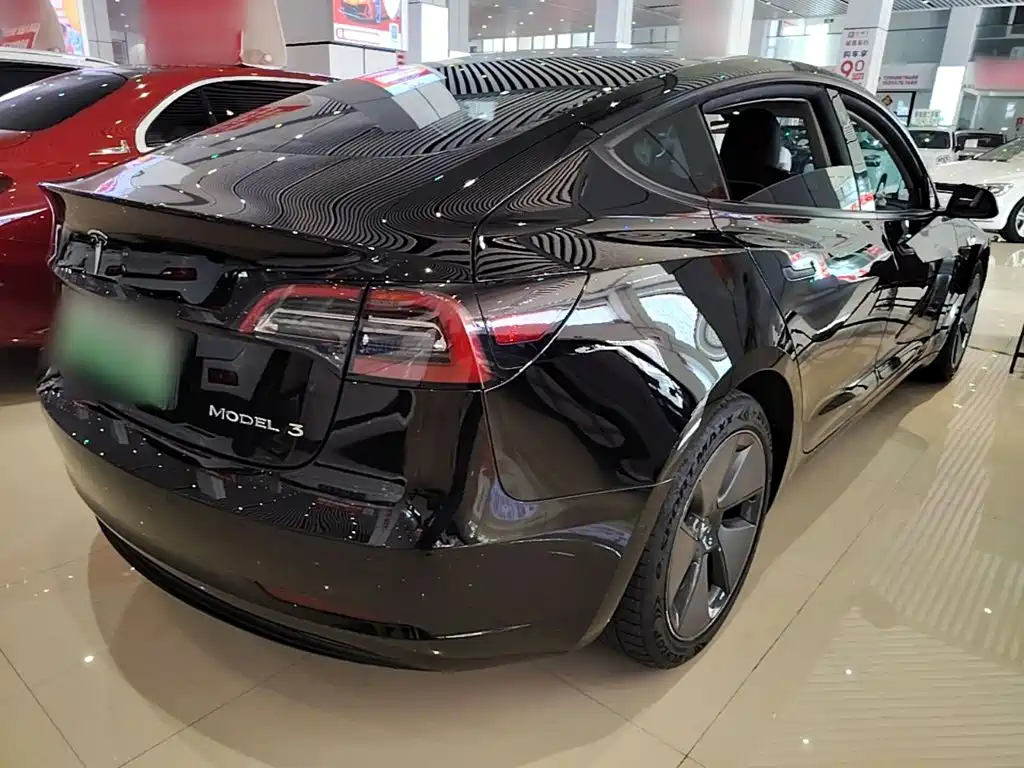 Tesla Model 3 2021 — фото 7