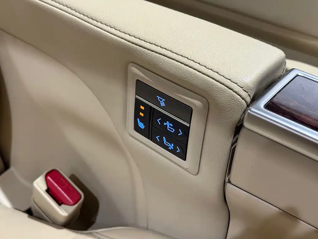 Toyota Alphard 2019 — фото 15