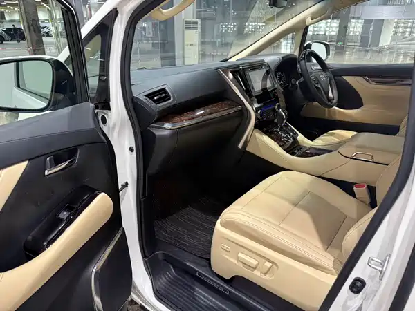 Toyota Alphard 2019
