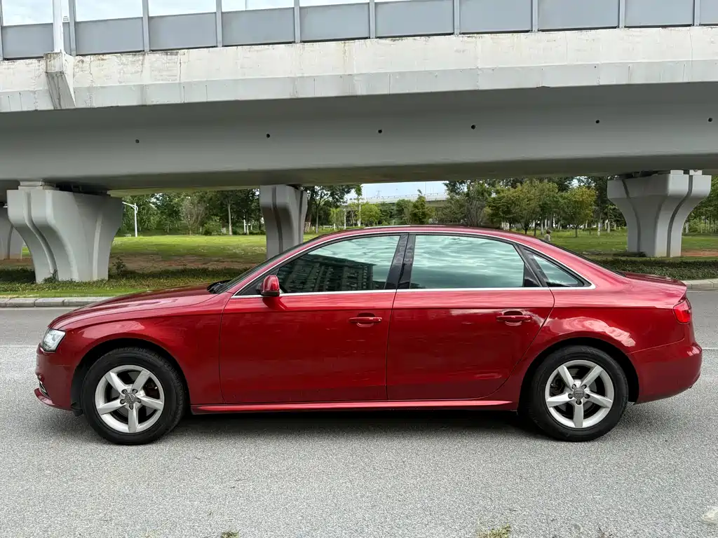 Audi A4L 2013