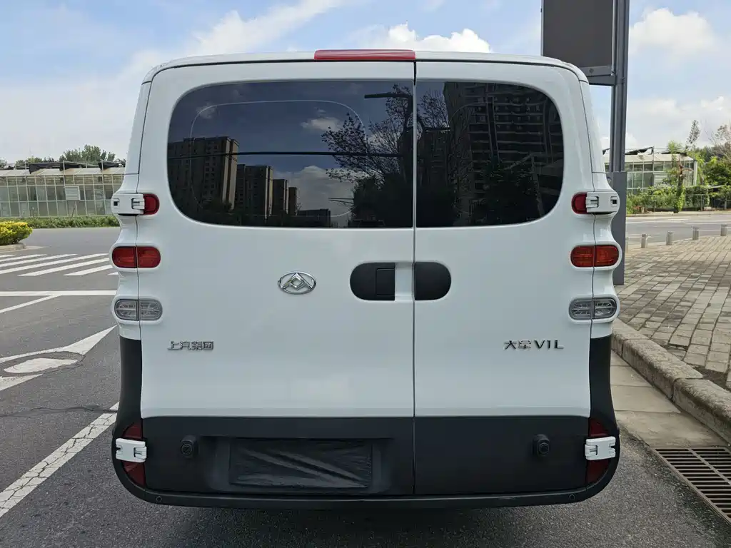 Maxus Dana V1L 2026