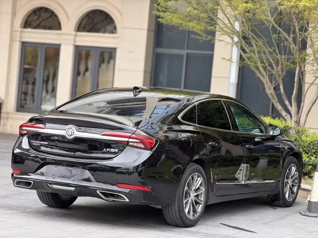 Buick LaCrosse 2022 — фото 10