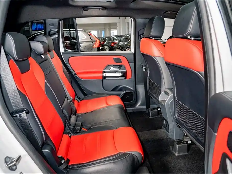 Mercedes-Benz GLB AMG 2023 — фото 23