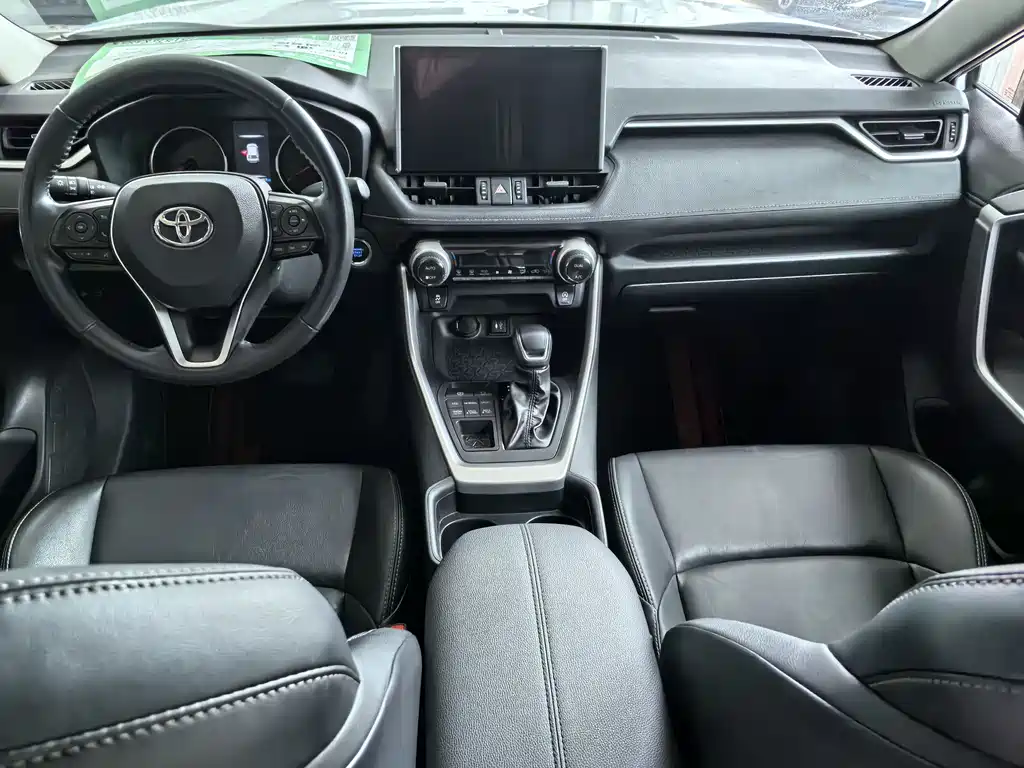 Toyota Wildlander 2022 — фото 8