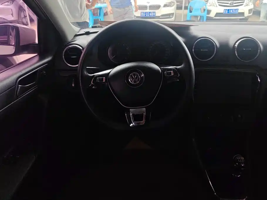 Volkswagen Jetta 2018 — фото 15
