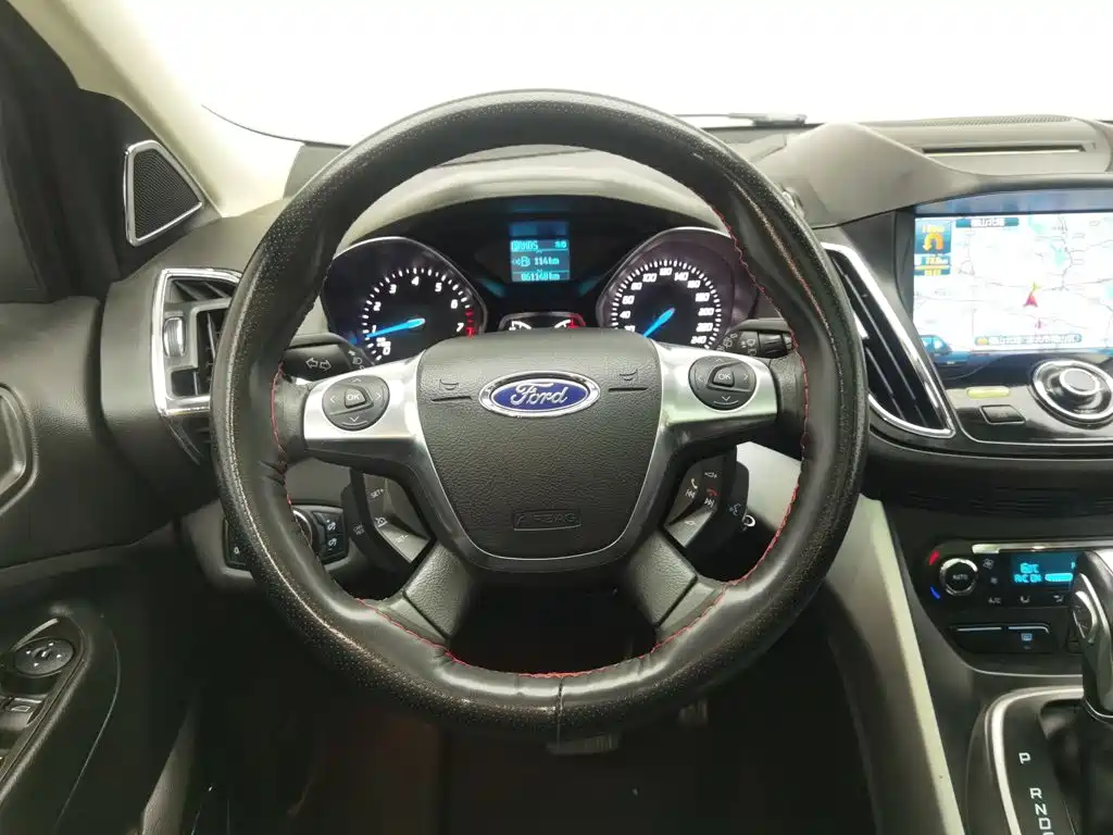 Ford Kuga 2014 — фото 11