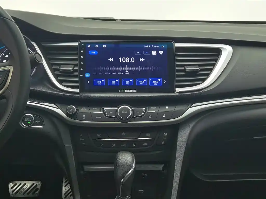 Buick Excelle 2017 — фото 12