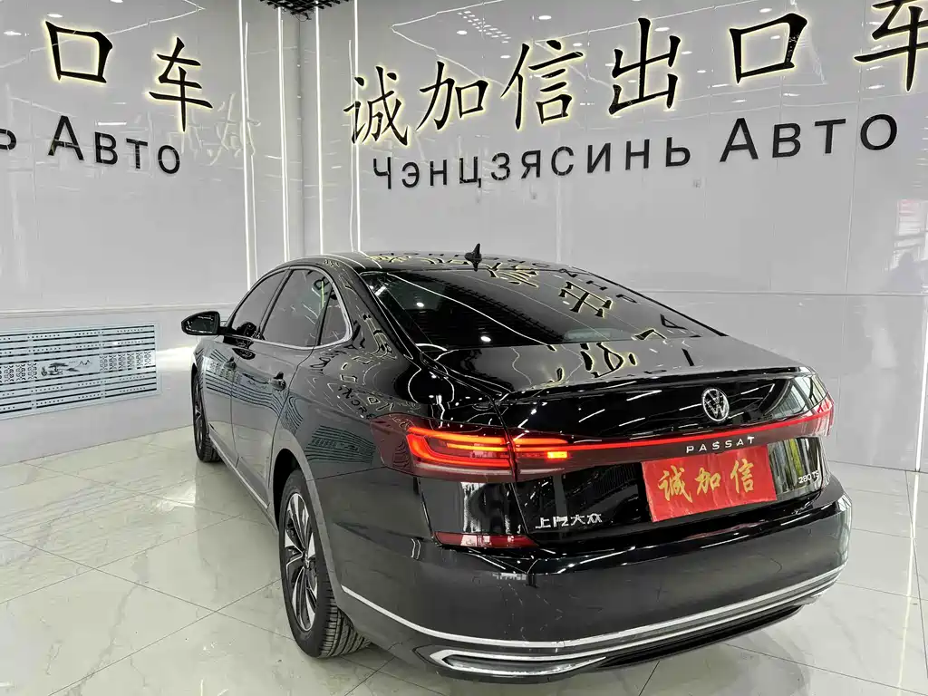 Volkswagen Passat 2022 — фото 6