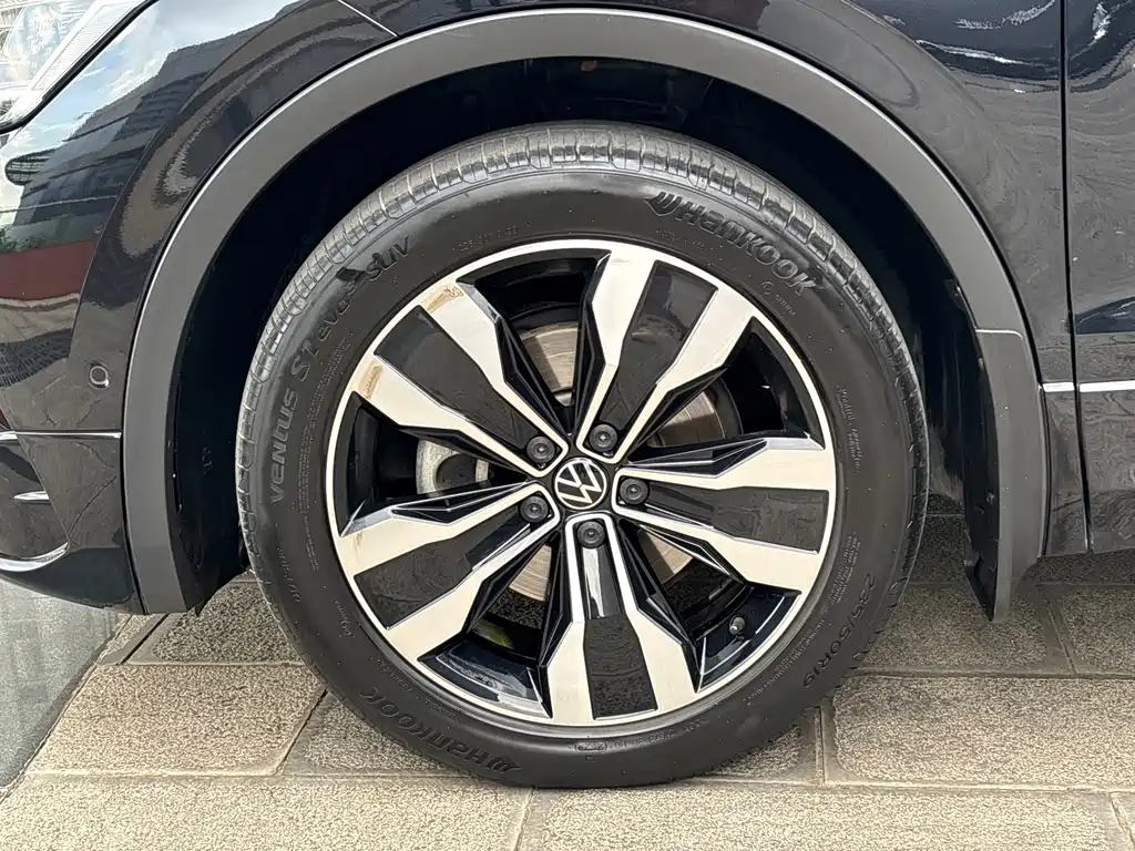 Volkswagen Tiguan L 2022 — фото 11