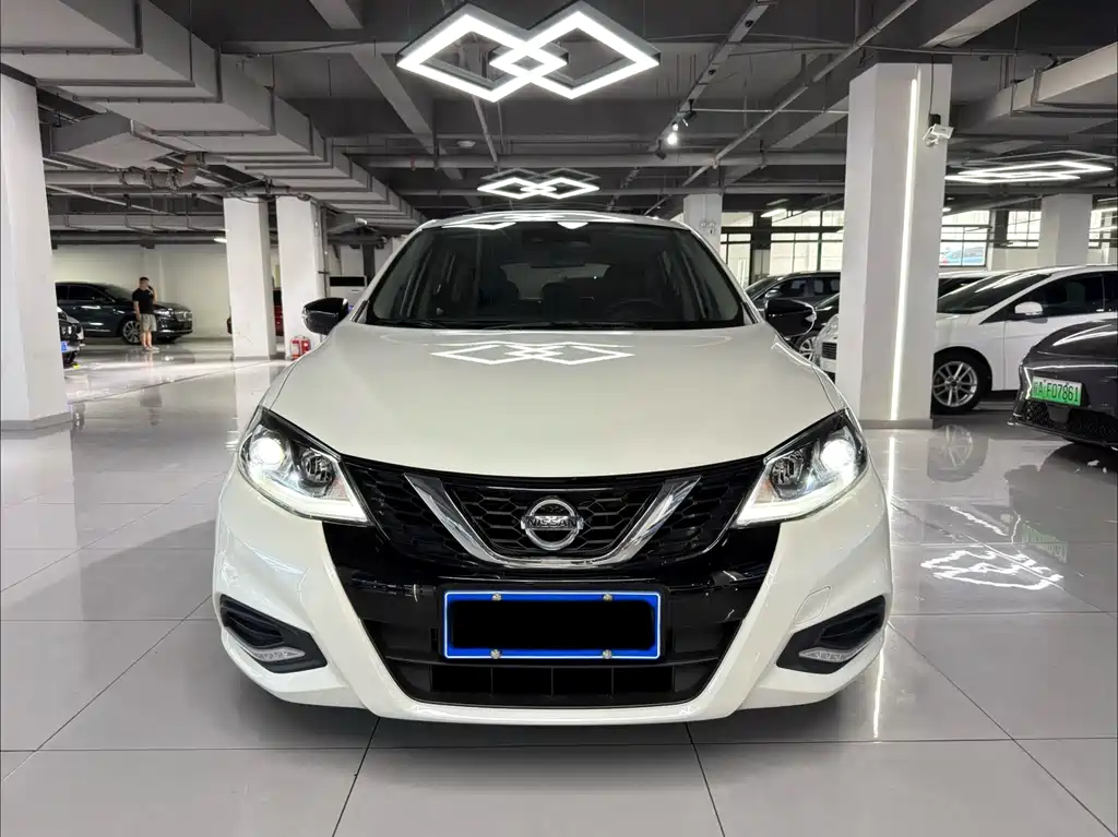 Nissan Tiida 2023