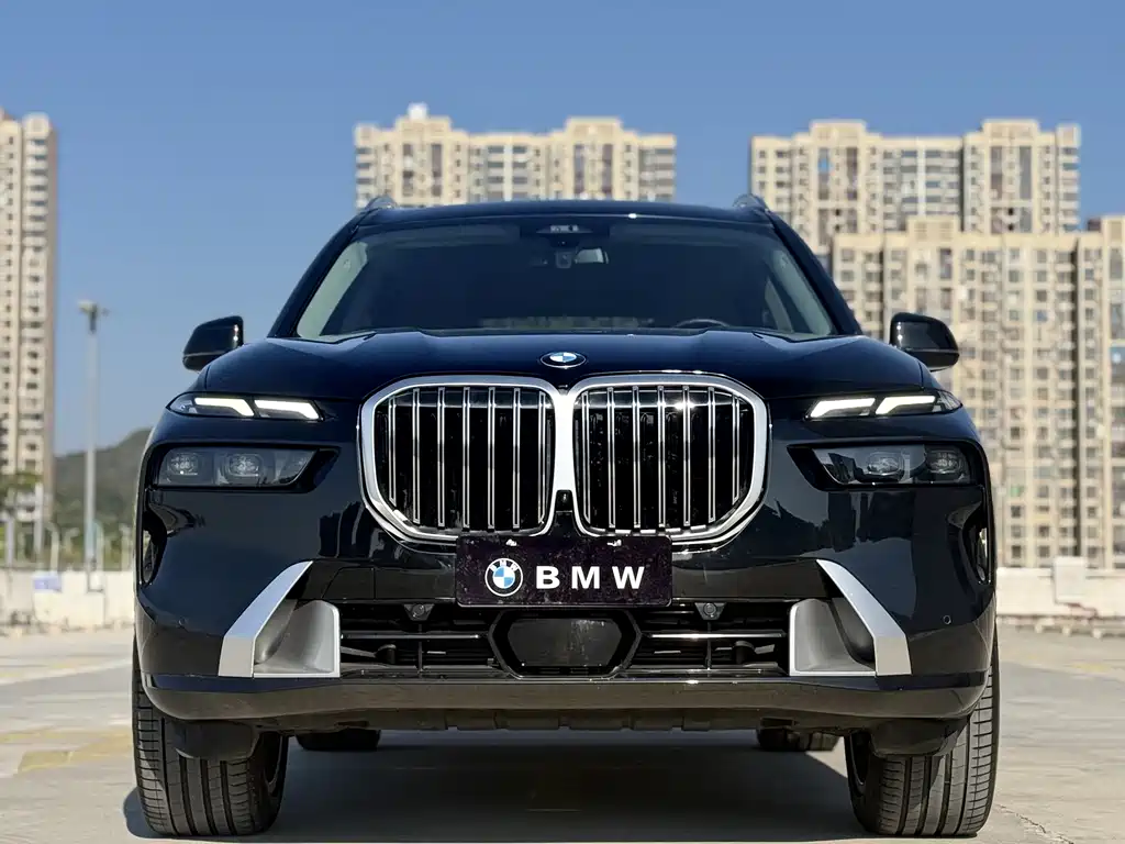 BMW X7 2023 — фото 3