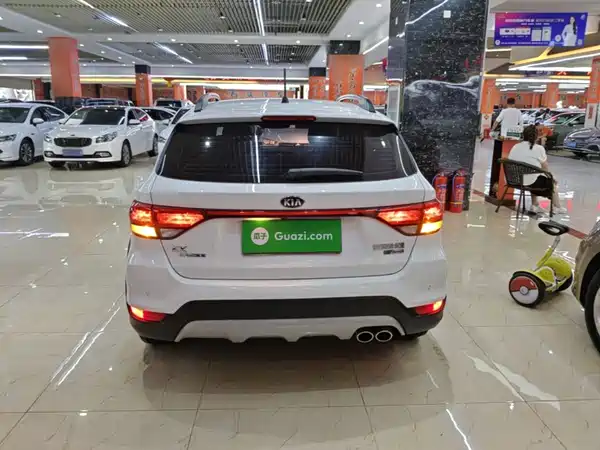 Kia KX CROSS 2019