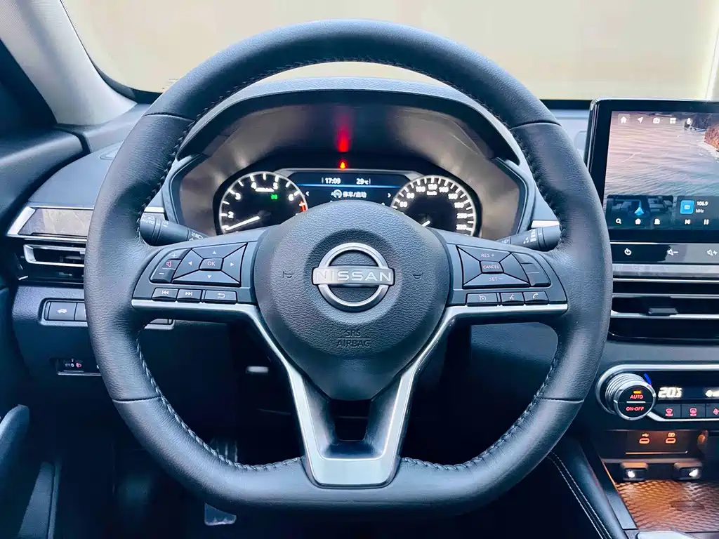 Nissan Teana 2023 — фото 13
