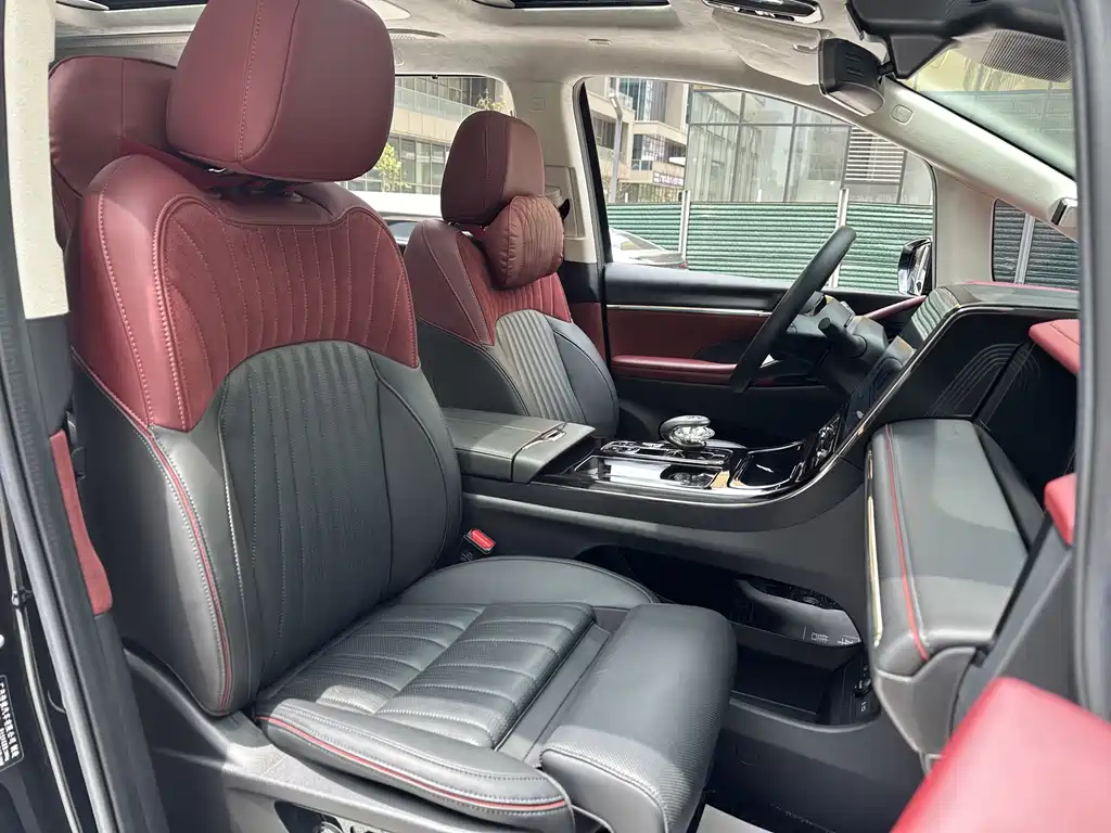 GAC Motor Trumpchi E9 2025 — фото 10