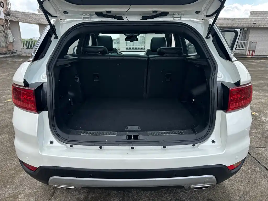 Landwind X7 2015 — фото 16