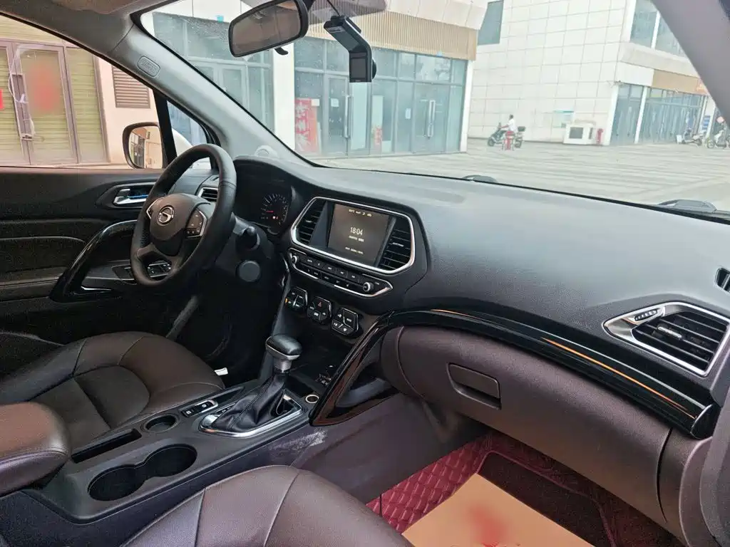 GAC Motor Trumpchi GS4 2017 — фото 17