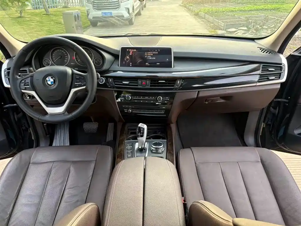 BMW X5 2014 — фото 8
