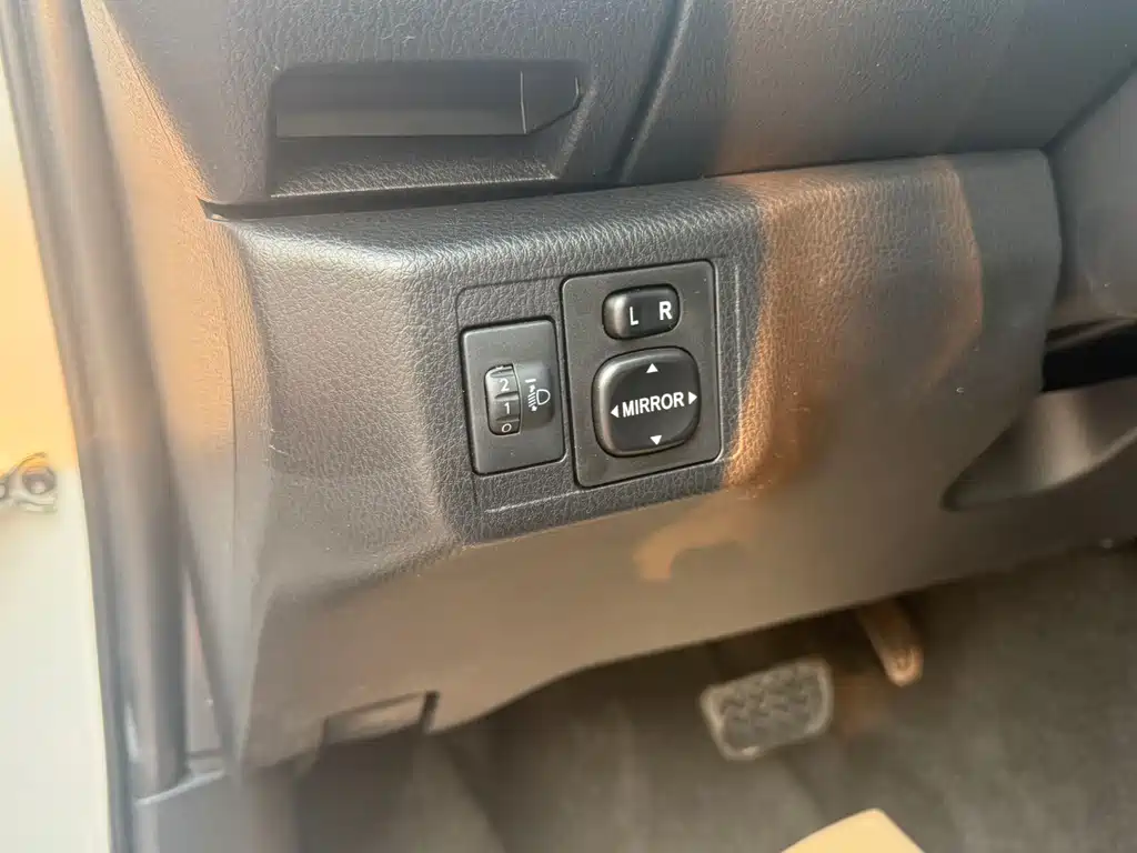 Toyota Vios 2023 — фото 14