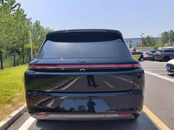 Li Auto L8 2024