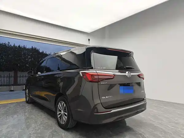 Buick GL8 2021