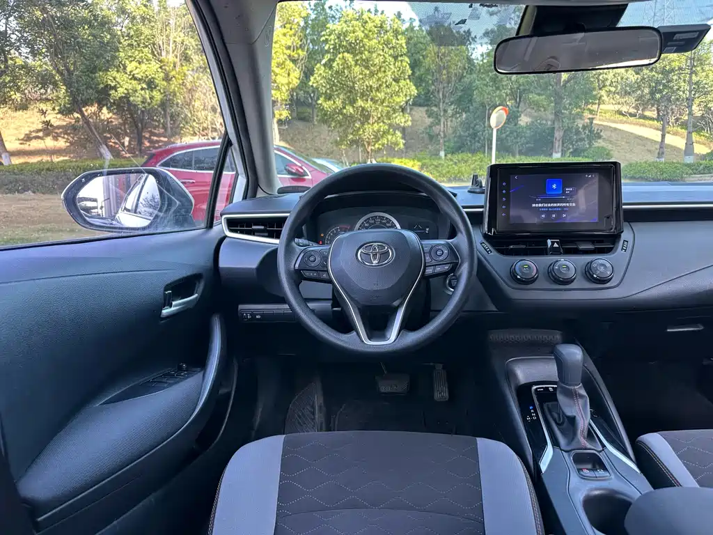 Toyota Corolla 2023 — фото 14