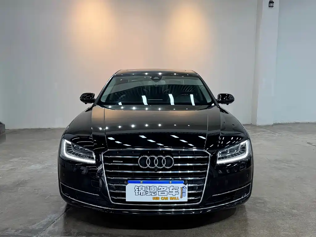 Audi A8 2017 — фото 2