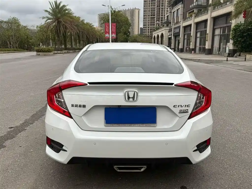 Honda Civic 2020 — фото 9