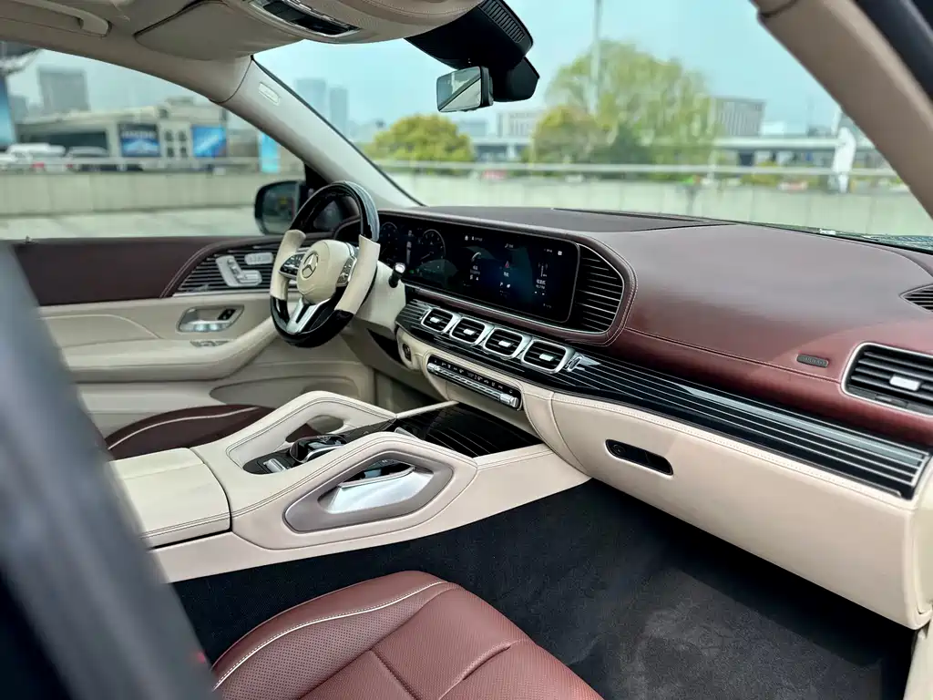 Mercedes-Benz GLS 2022 — фото 19