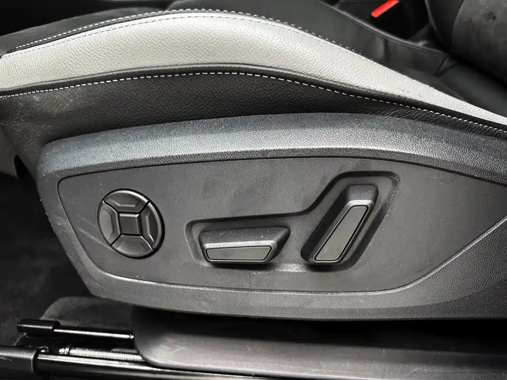 Audi Q3 2023 — фото 17