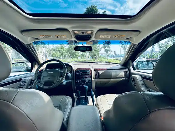 Jeep Grand Cherokee 2004