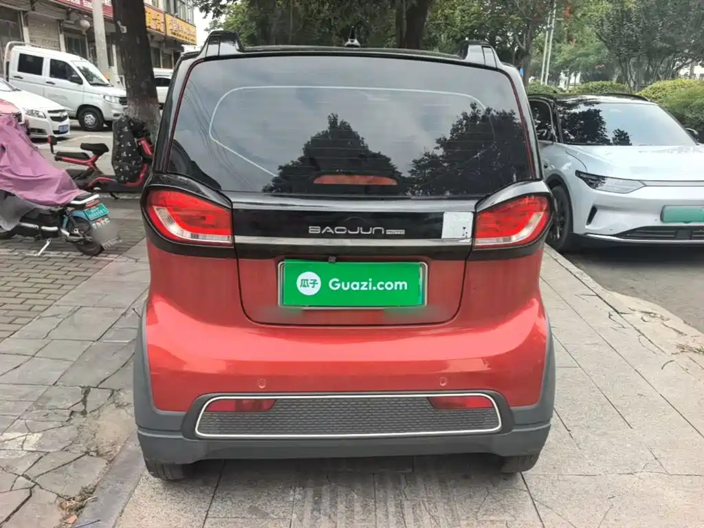 Baojun E100 2021