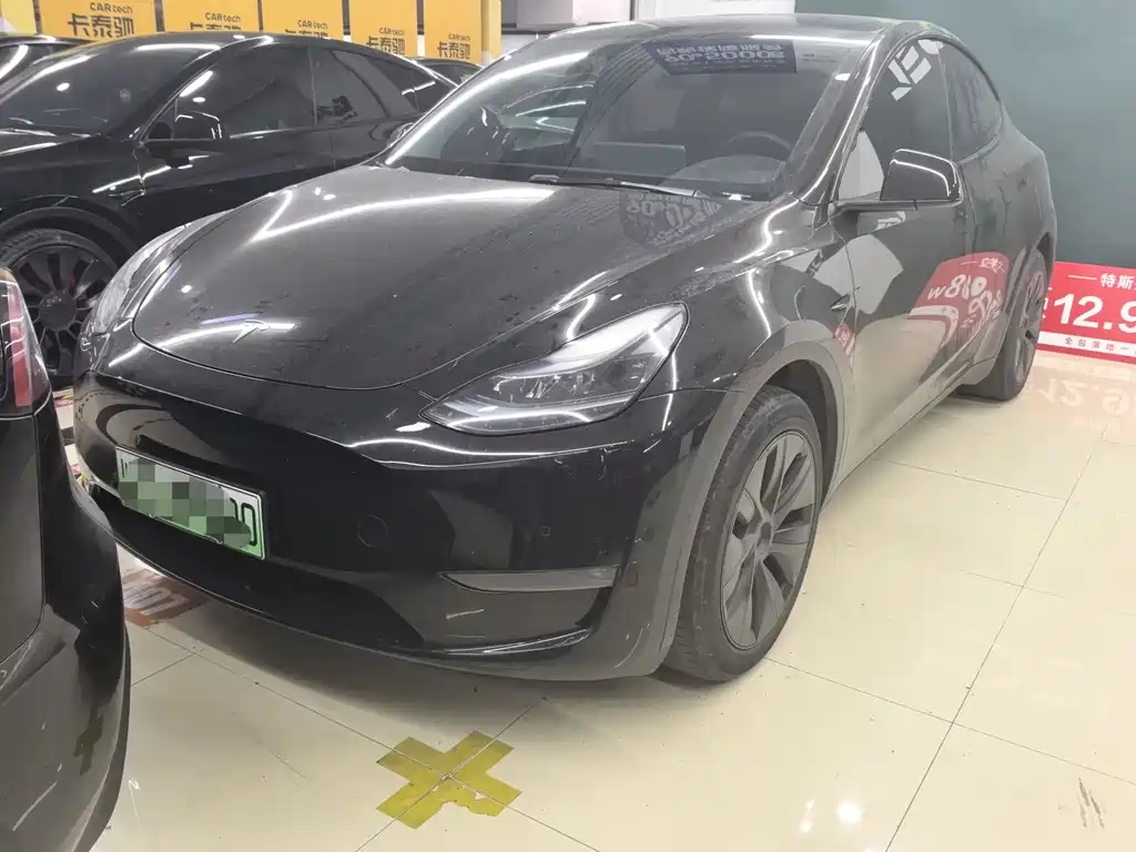 Tesla Model Y 2023 — фото 1