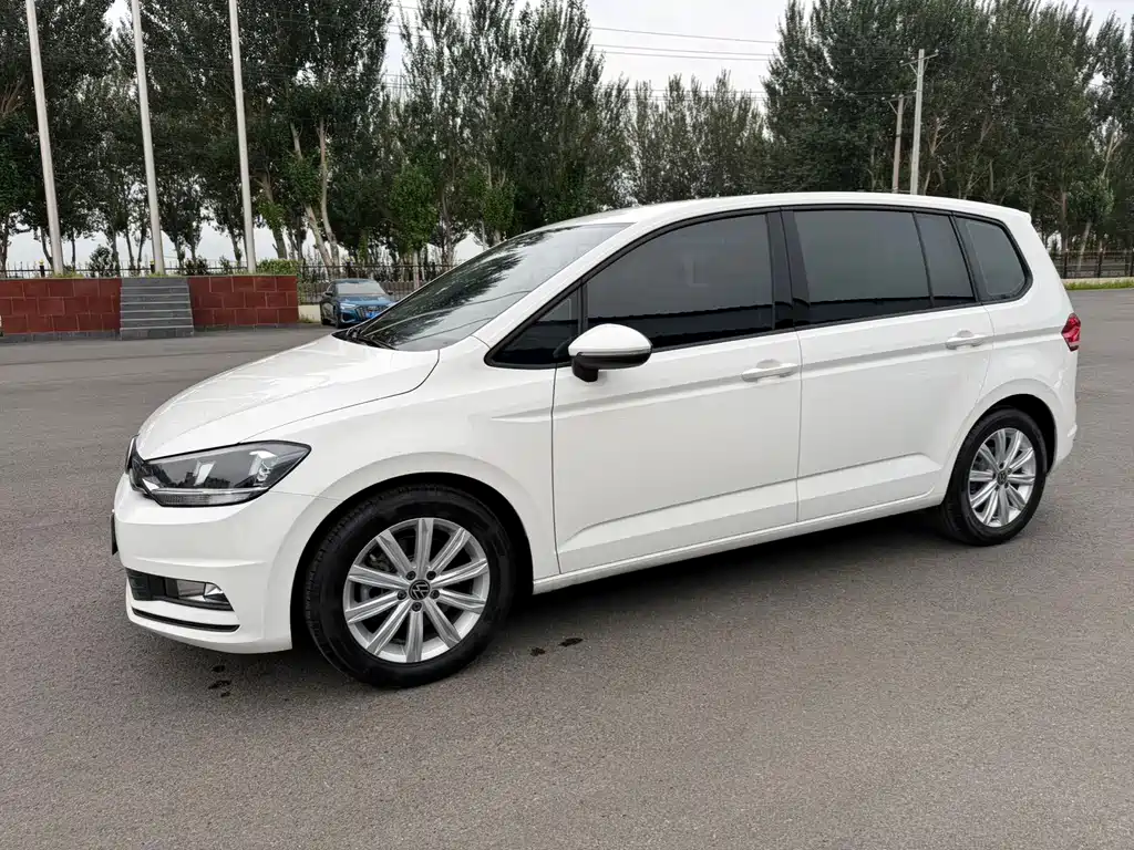Volkswagen Touran 2024