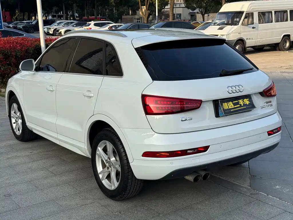 Audi Q3 2016 — фото 4