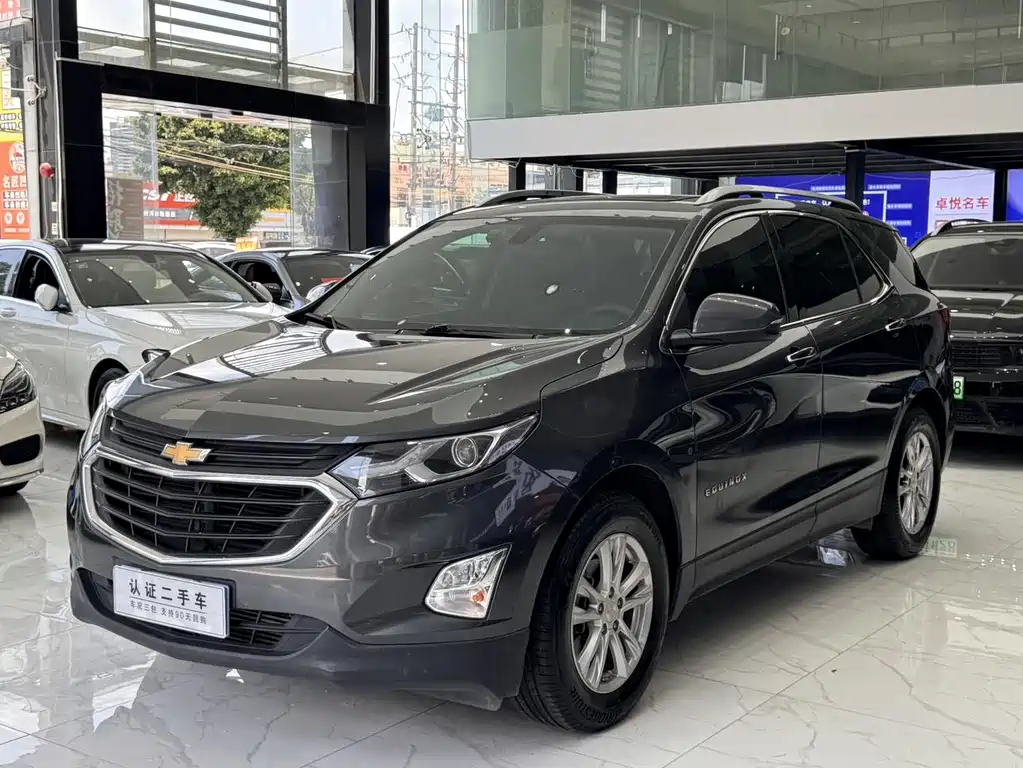 Chevrolet Equinox 2018 — фото 1
