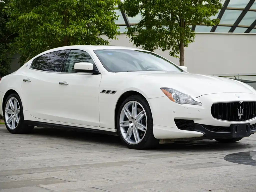 Maserati Quattroporte 2015 — фото 5