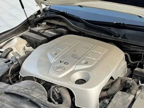 Toyota Reiz 2015
