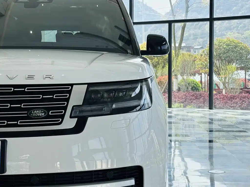 Land Rover Range Rover 2022 — фото 7