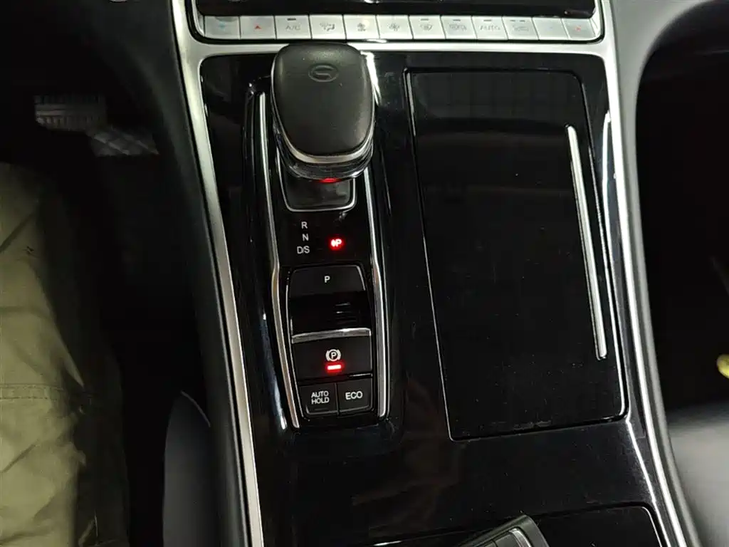 GAC Motor Trumpchi M8 2022 — фото 14