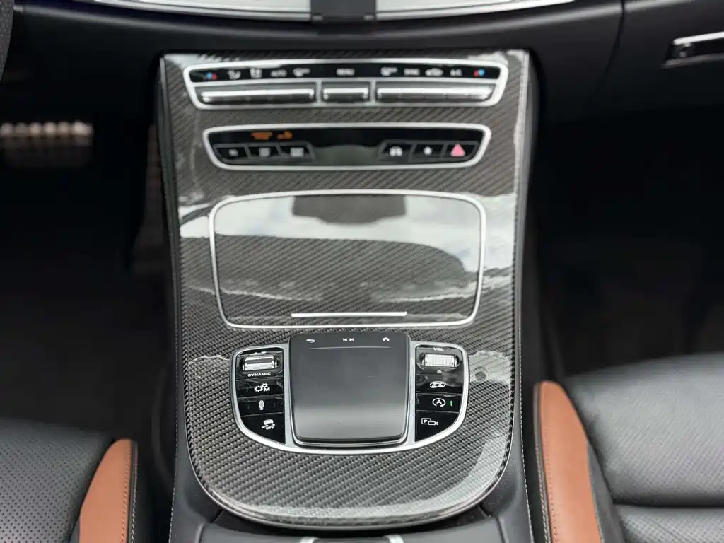 Mercedes-Benz E-Class AMG 2021 — фото 18