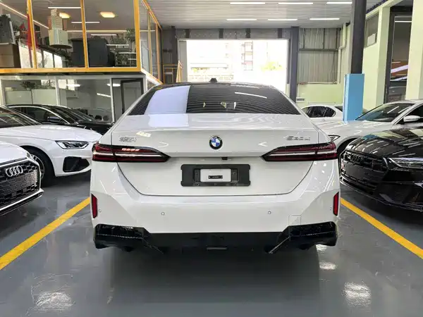 BMW 5 Series 2025