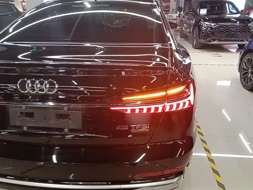 Audi A6L 2022 — фото 8
