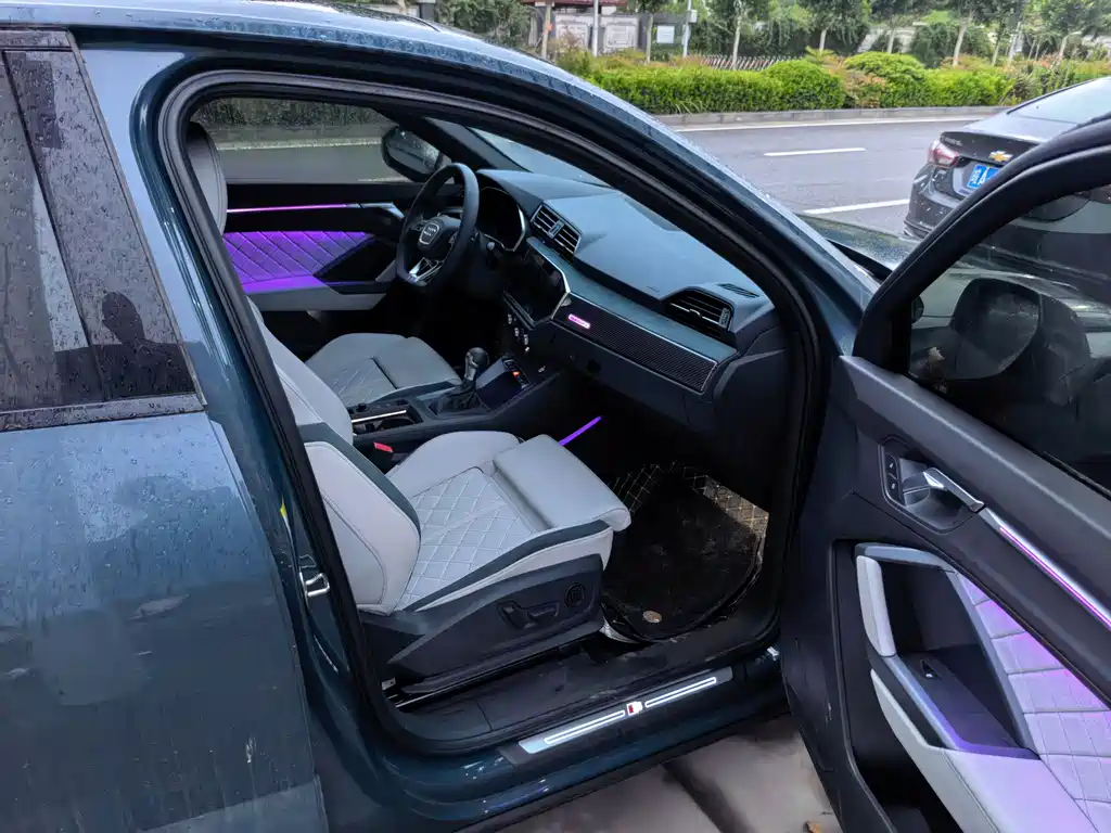 Audi Q3 Sportback 2023 — фото 12