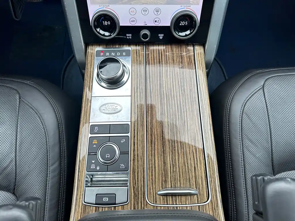 Land Rover Range Rover 2018 — фото 16