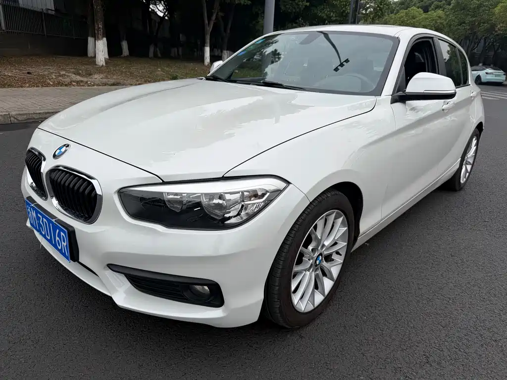 BMW 1 Series 2016 — фото 1