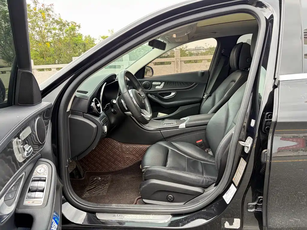 Mercedes-Benz C-Class 2020 — фото 4