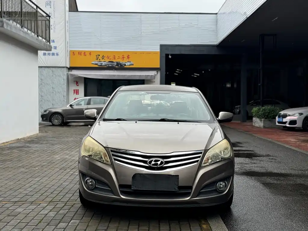 Hyundai Elantra 2014 — фото 2
